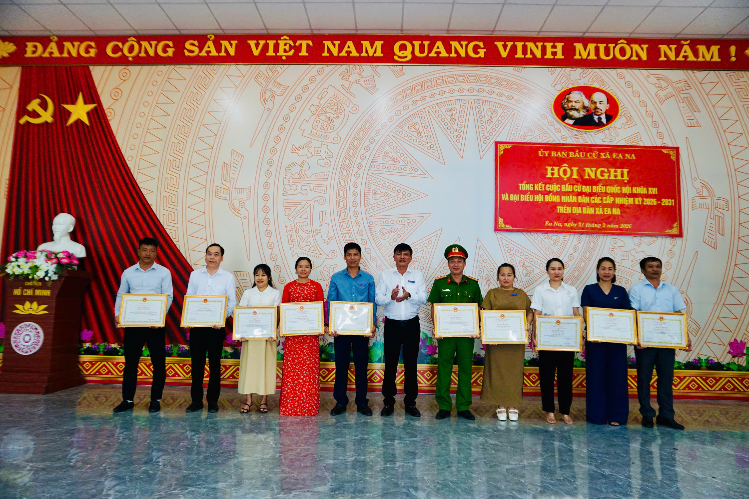 z7649778830983_74a5f897aedc34a9e4002b12bf6f7221